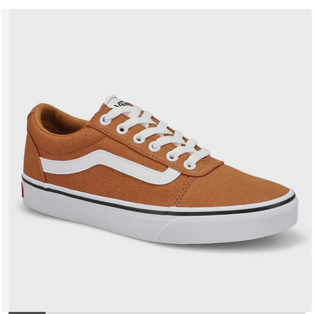 Vans women’s Brown Canvas Sneakers